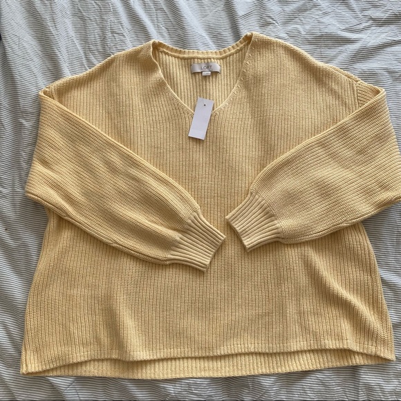 NWT. Loft, XL, soft yellow ribbed v-neck sweater. - Picture 2 of 4
